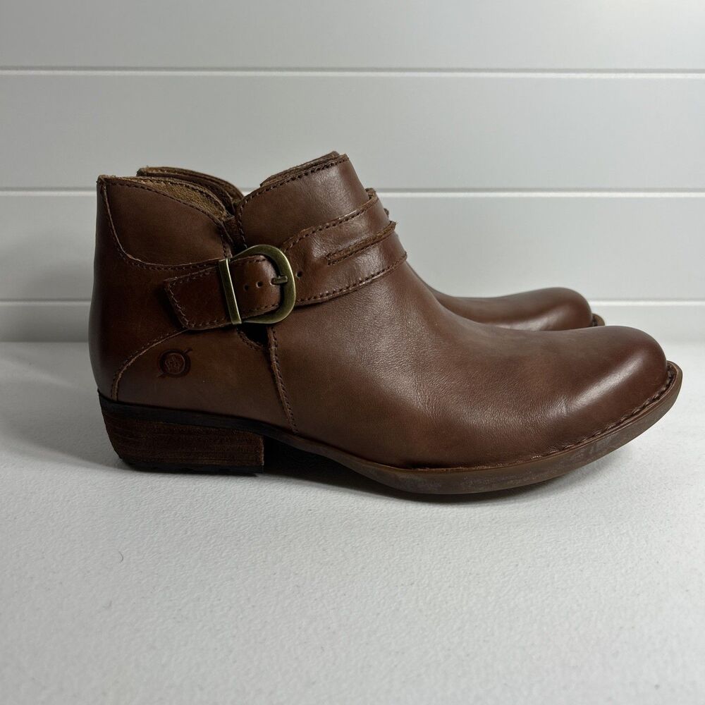 Born Kati Womens Ankle Booties Size 8 M Brown Moto Harness Buckle Strap Zip